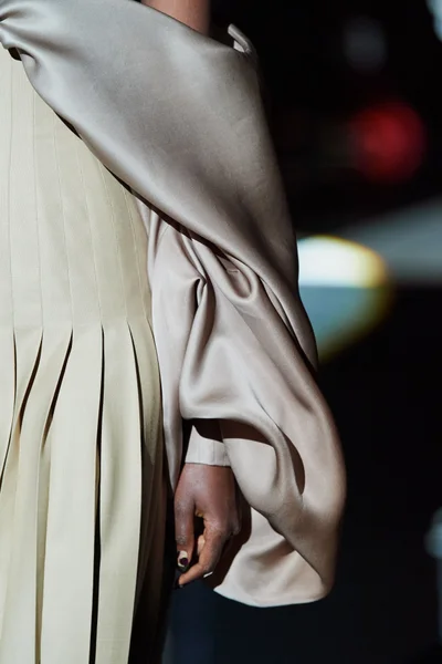 Look 7